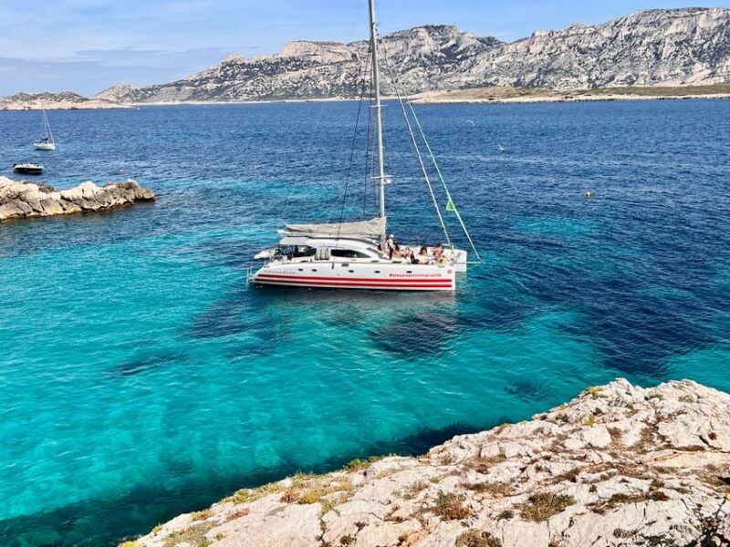 marseille-calanques-catamaran-cruise-picnic-snorkeling