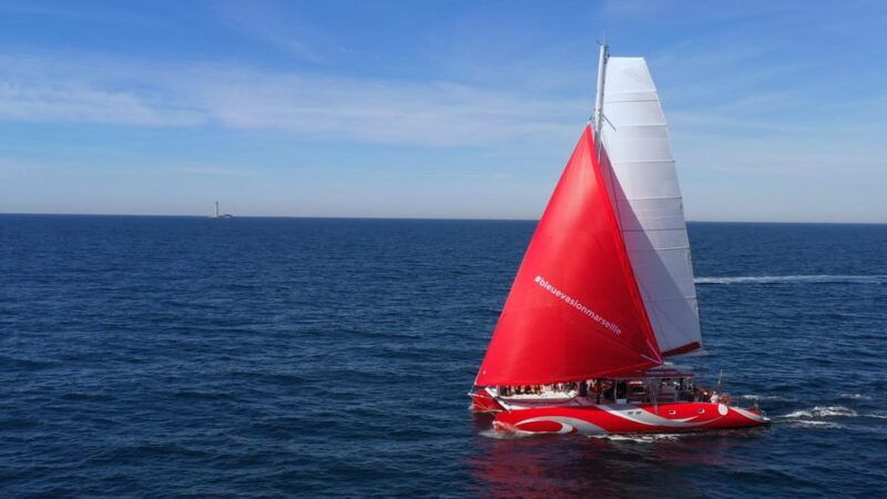 marseille-calanques-catamaran-cruise-with-lunch-wine