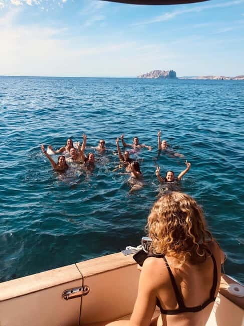 Marseille: Calanques National Park Boat Trip with Swimming - The Experience: What to Expect from Start to Finish