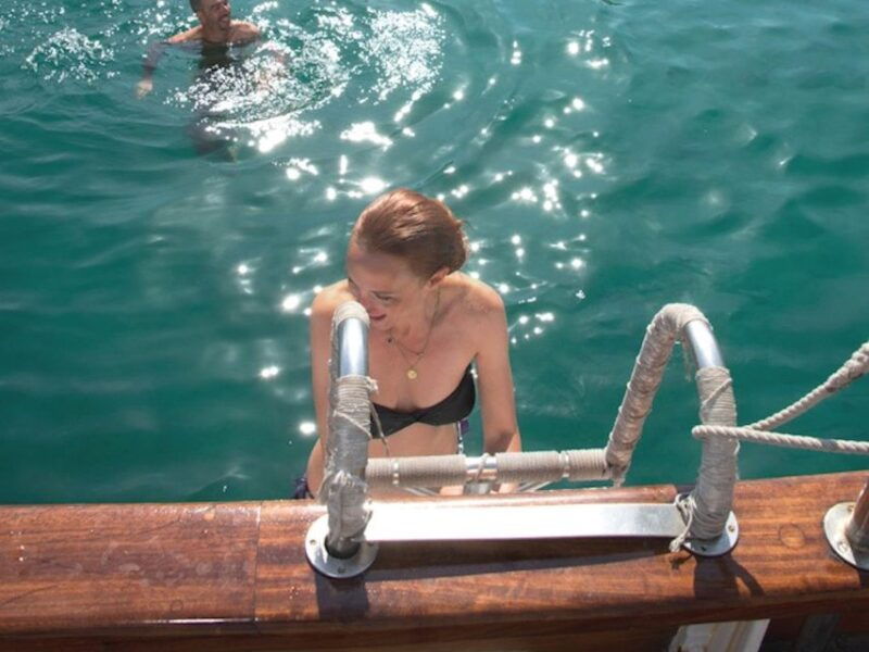 marseille-calanques-sailing-day-trip-with-lunch-and-wine