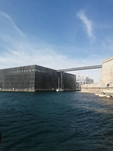 marseille-catamaran-cruise-to-discover-frioul-islands
