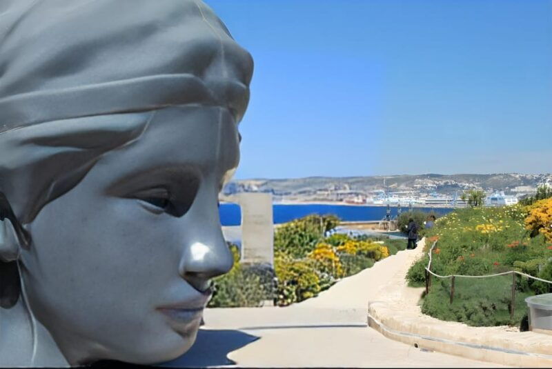 marseille-old-port-to-cite-radieuse-rooftop-tuk-tuk-tour