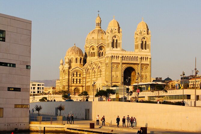 marseille-old-town-exploration-game-and-tour