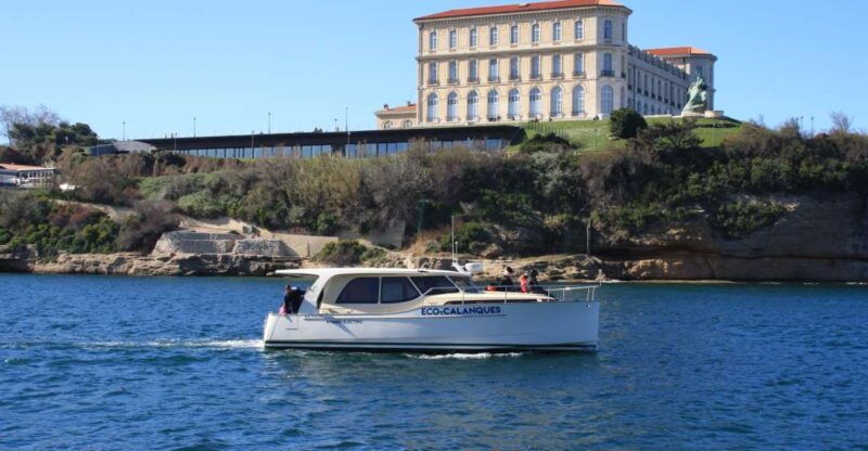 marseille-sunset-boat-cruise-with-dinner-and-drinks