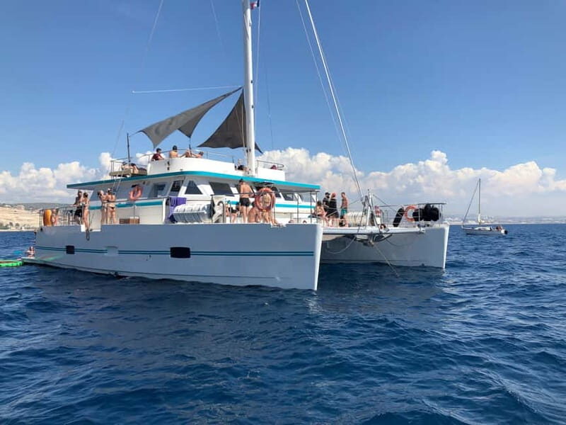 Marseille: Sunset catamaran cruise, buffet & drinks - Key Points