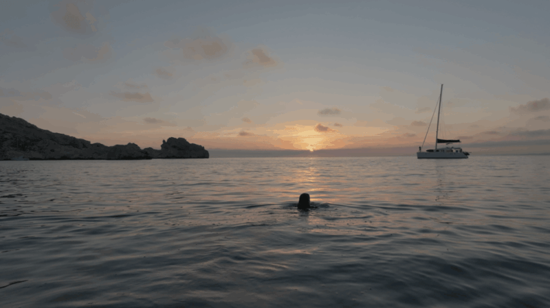 marseille-sunset-catamaran-tour-with-stand-up-paddle-wine