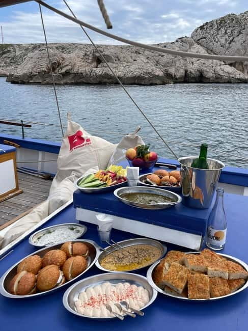 Marseille: sunset sailing, buffet, and Provence wines - Key Points
