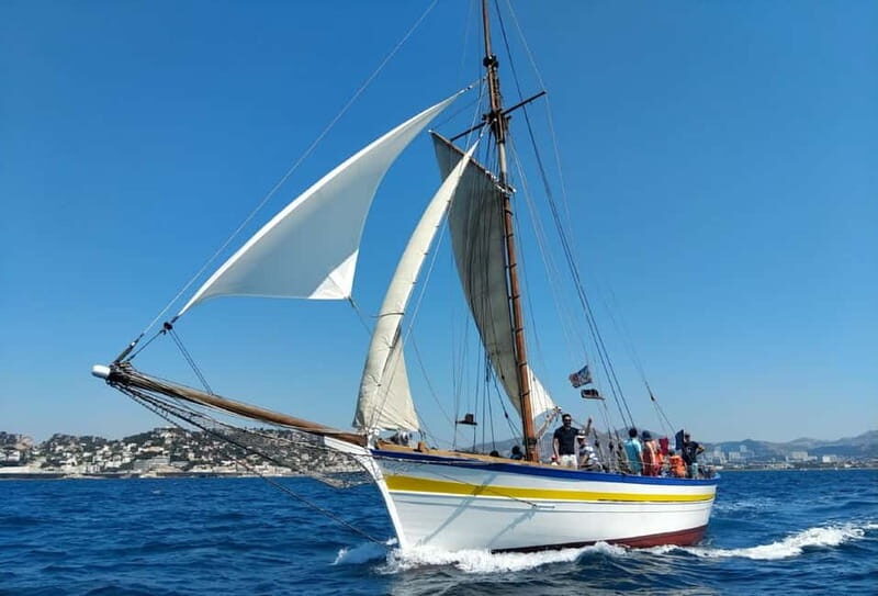 Marseille: sunset sailing, buffet, and Provence wines - Frequently Asked Questions