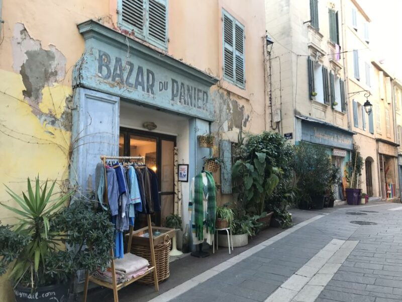 marseille-the-old-port-and-le-panier