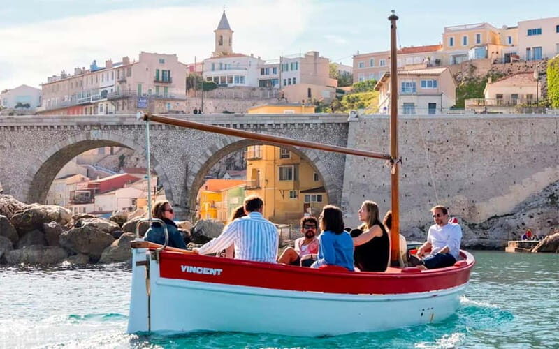 Marseille : Visite guidée en barquette marseillaise - Authenticity, Comfort, and Scenic Beauty: Why We Recommend This Tour
