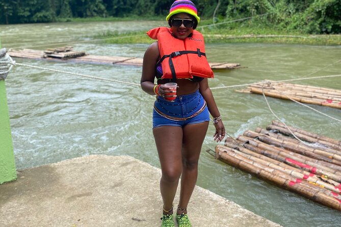 martha-brae-bamboo-rafting-experience-from-montego-bay