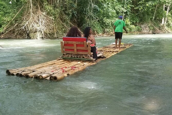 martha-brae-bamboo-river-rafting-with-transportation
