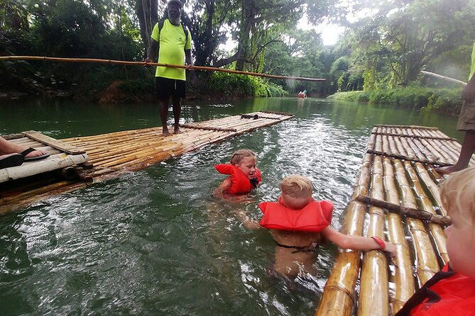 martha-brae-rafting-experience-from-montego-bay