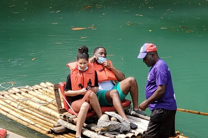 martha-brae-rafting-experience-from-montego-bay