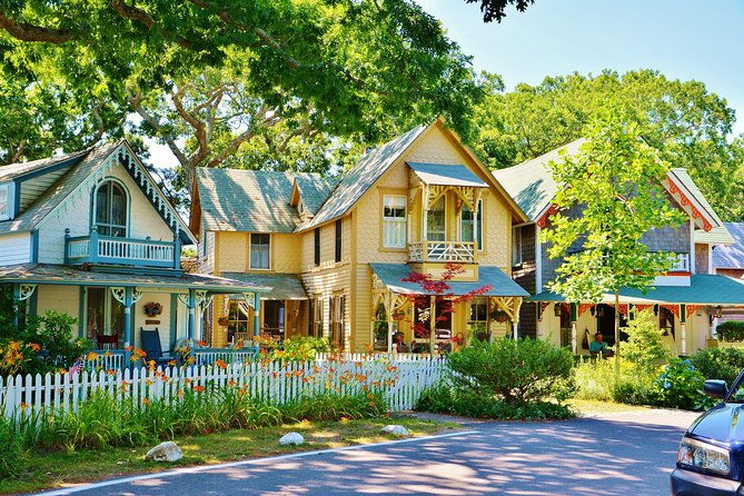 marthas-vineyard-daytrip-from-boston-with-round-trip-ferry-island-tour-option