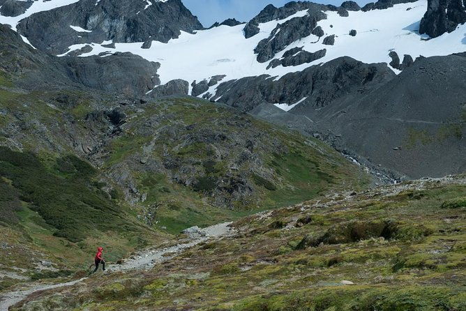 martial-glacier-trekking