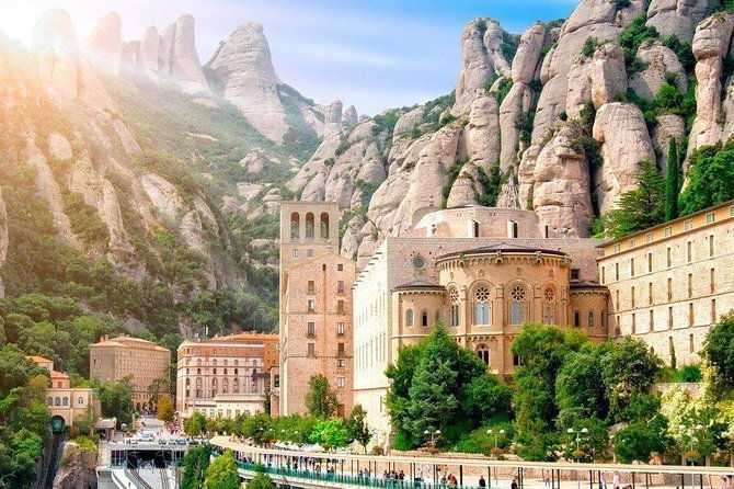 marvellous-montserrat-private-day-tour-train-cable-car-tickets-included