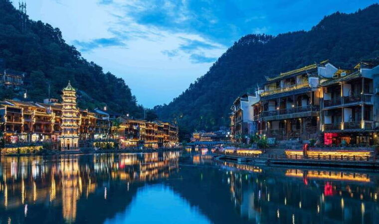 marvelous-zhangjiajie-day-tour-with-national-forest-park