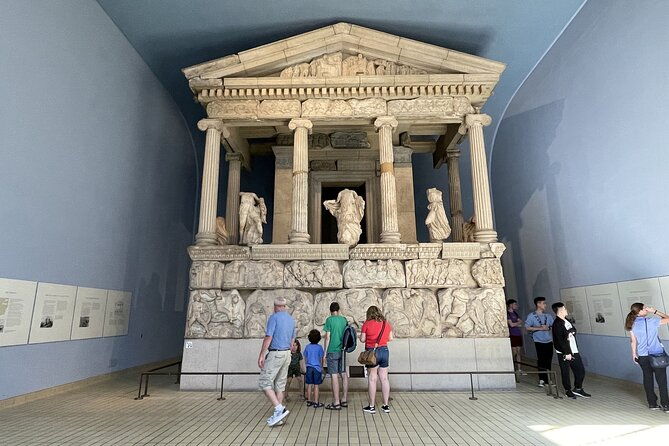 marvels-at-the-british-museum-rosetta-stone-parthenon-mummies