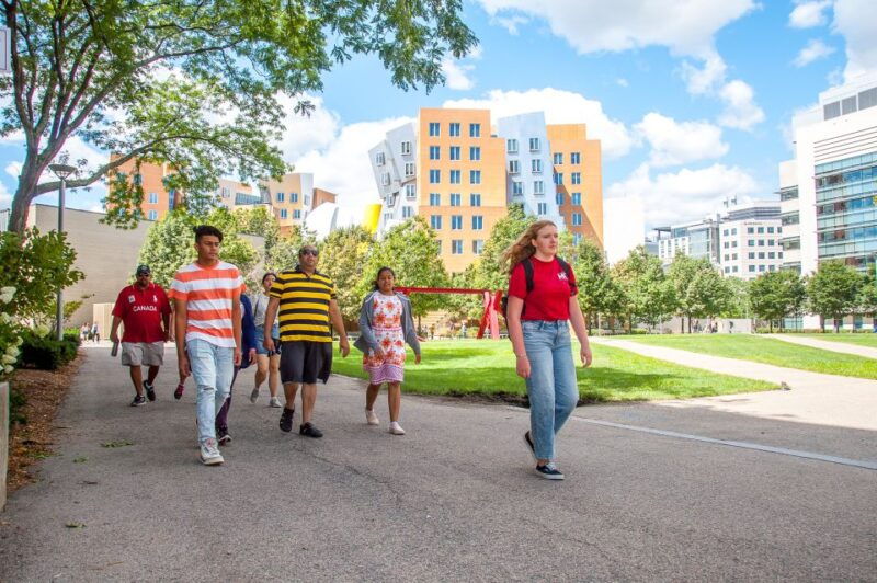 massachusetts-institute-of-technology-public-tour
