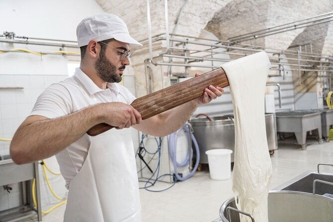 masseria-seppunisi-tour-mozzarella-and-burrata-experience