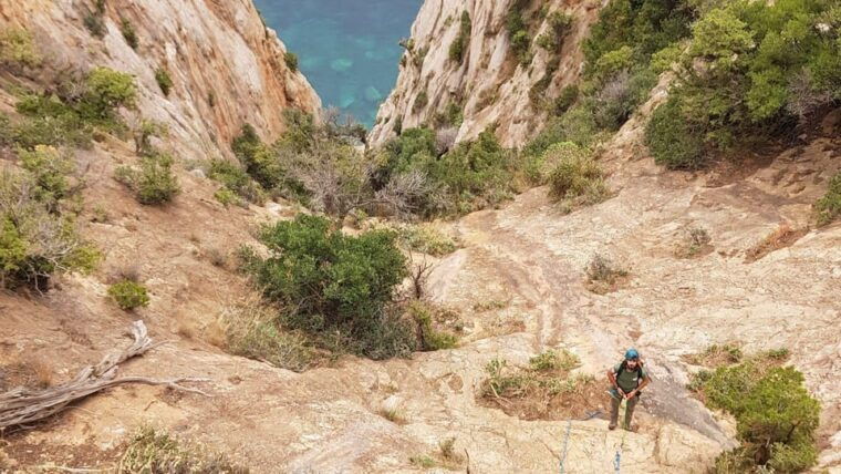 masua-porto-flavia-canal-dry-canyoning