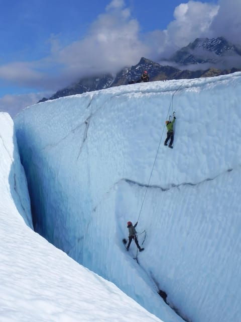matanuska-glacier-backcountry-ice-climb-2