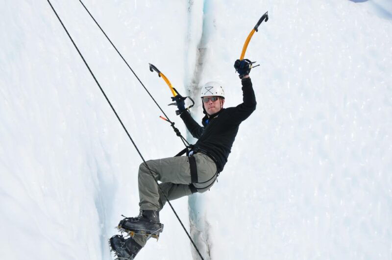 matanuska-glacier-backcountry-ice-climb-2