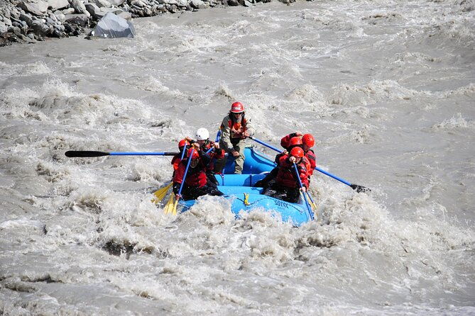matanuska-glacier-midnight-sun-run-whitewater-rafting