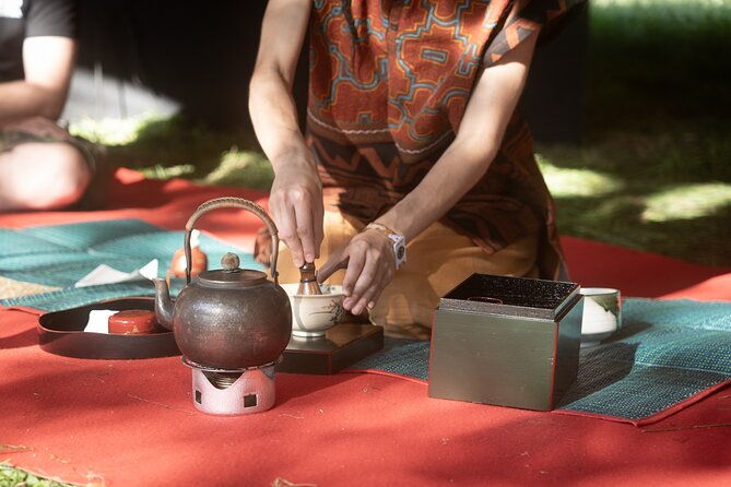 matcha-tea-ceremony-in-a-cosy-cafe-in-shimokitazawa-tokyo