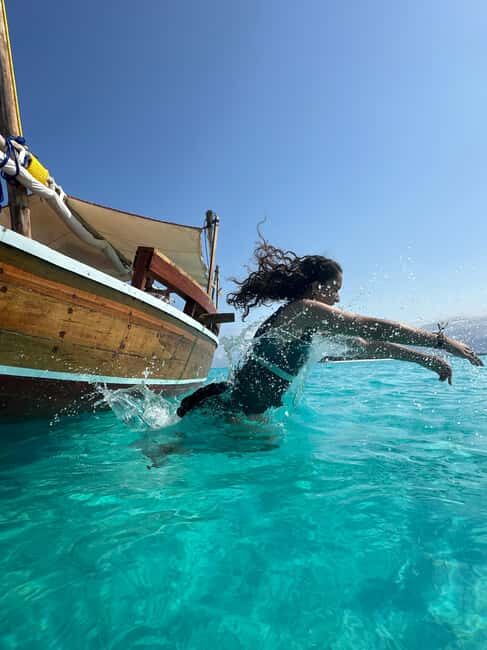 Matemwe: Mnemba Island Dolphin & Snorkeling Boat Trip - Key Points