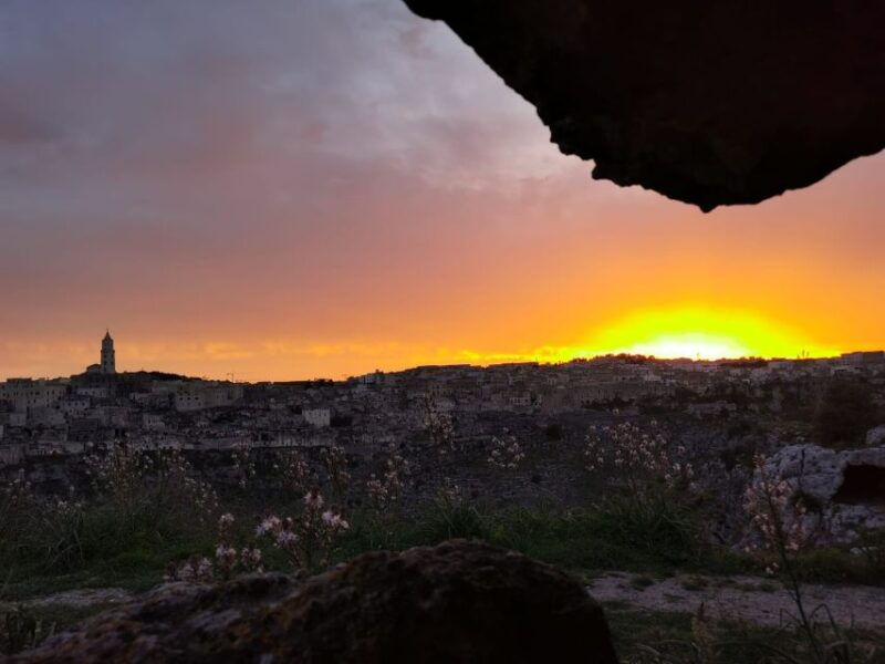 matera-hiking-tour-in-the-canyon-of-the-gravina-river