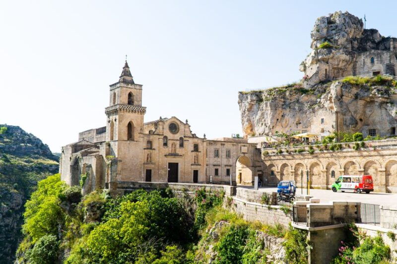 matera-open-top-bus-tour-with-entrance-to-casa-grotta