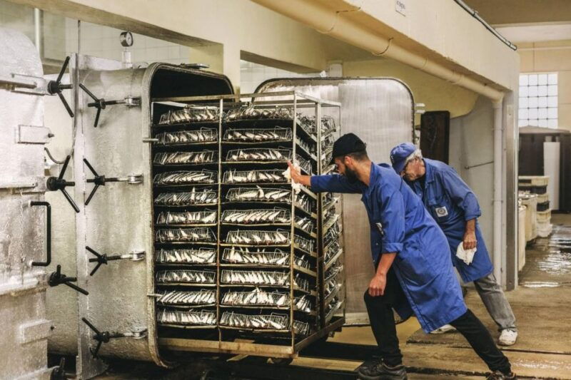 matosinhos-conservas-pinhais-factory-tour