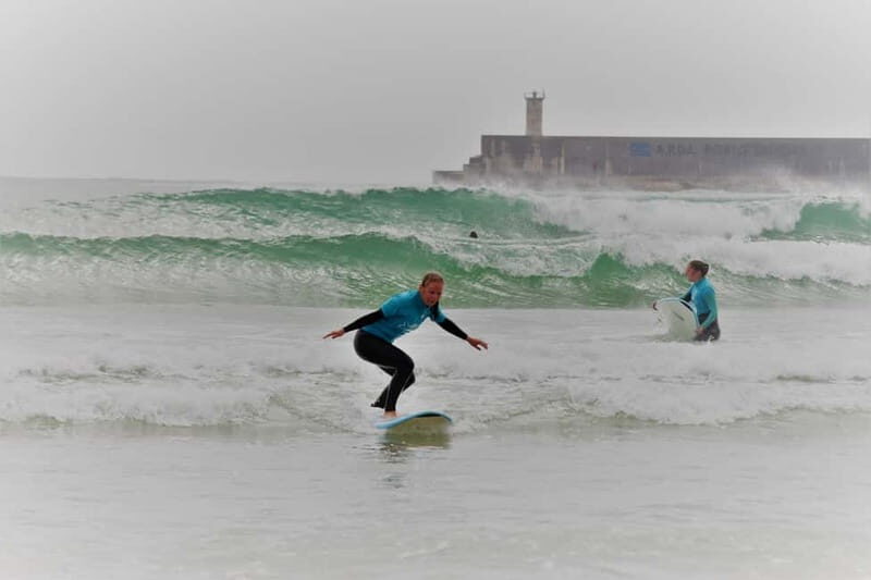 Matosinhos: Surfing Lesson with Equipment - An In-Depth Look at the Surfing Experience in Matosinhos