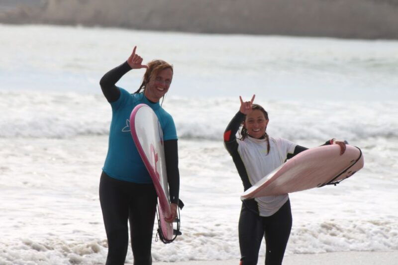 matosinhos-surfing-lesson-with-equipment