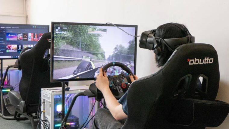 matrix-vr-virtual-reality-gaming-experience-session