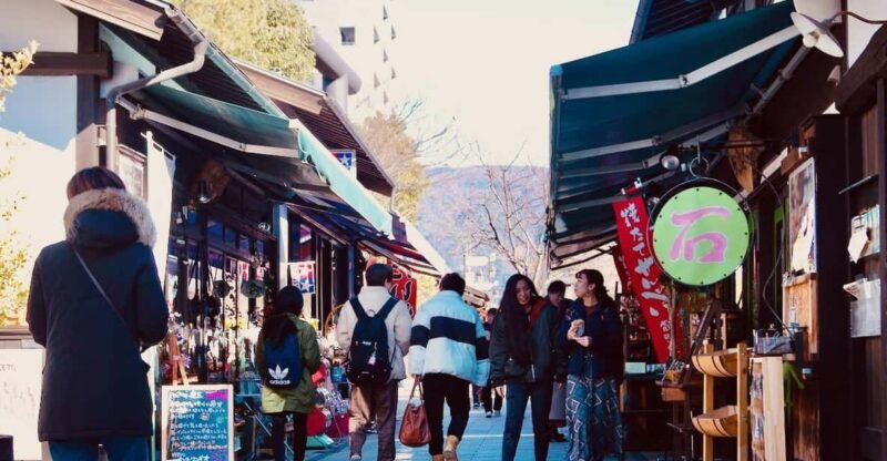 matsumoto-castle-sake-food-walking-tour-in-nagano