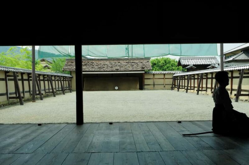 Matsushiro Samurai Town Walking Tour in Nagano - Matsushiro Bunbu School: The Warrior-Scholar Tradition