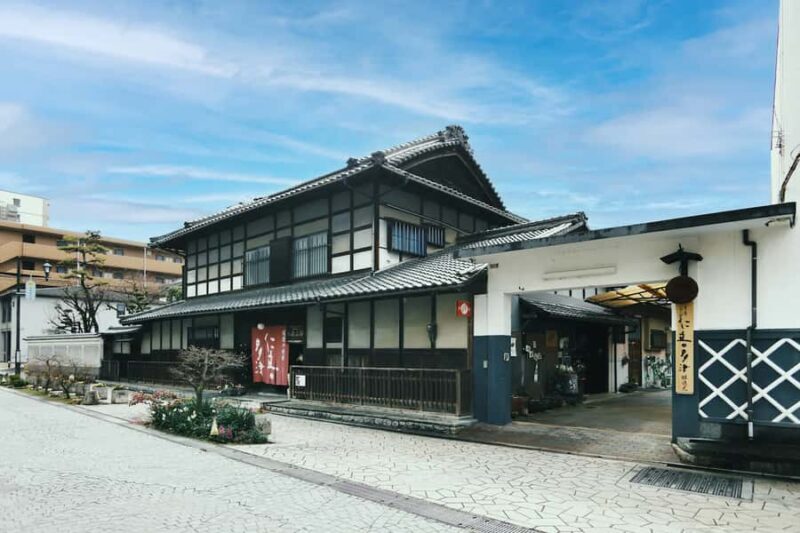 Matsuyama: Minakuchi Sake Brewery Tour with Tasting - Key Points
