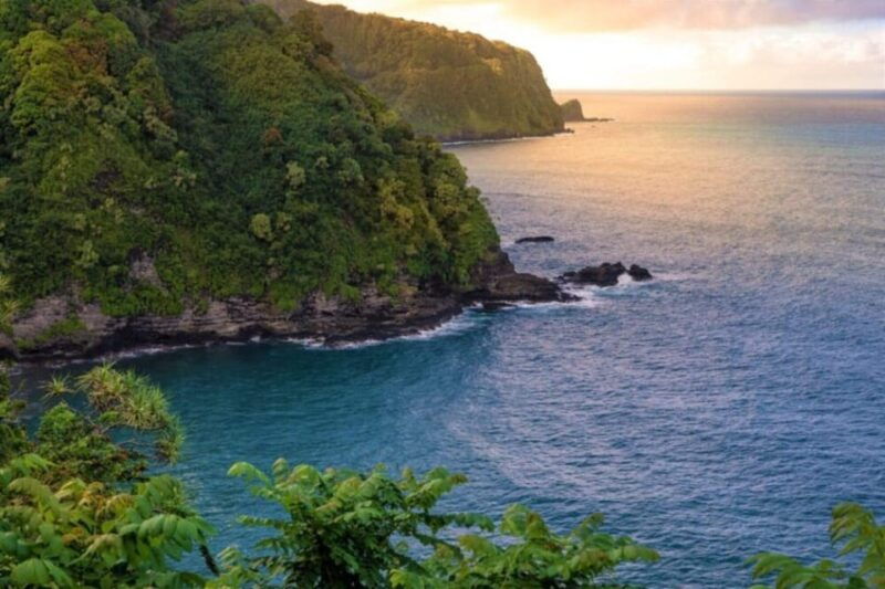 maui-custom-elite-tour-with-escalade-meals