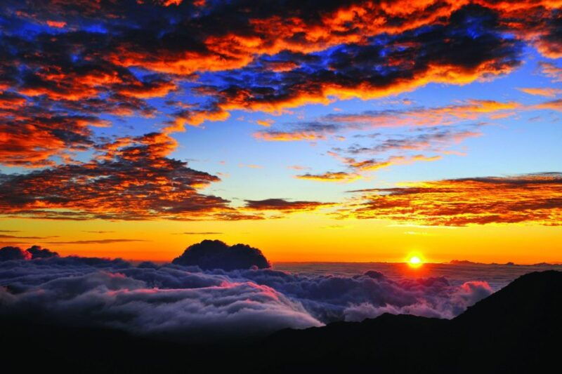 maui-haleakala-sunrise-eco-tour-with-breakfast