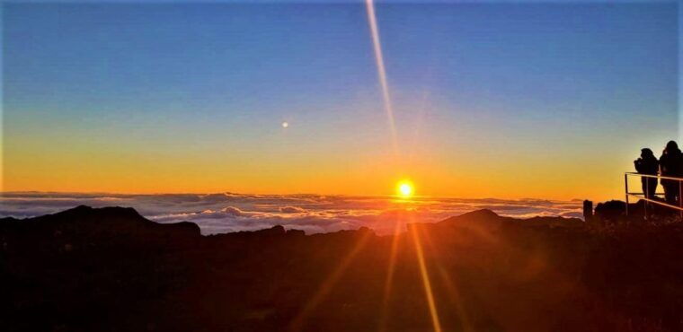 maui-haleakala-sunset-and-stargazing-tour-with-dinner