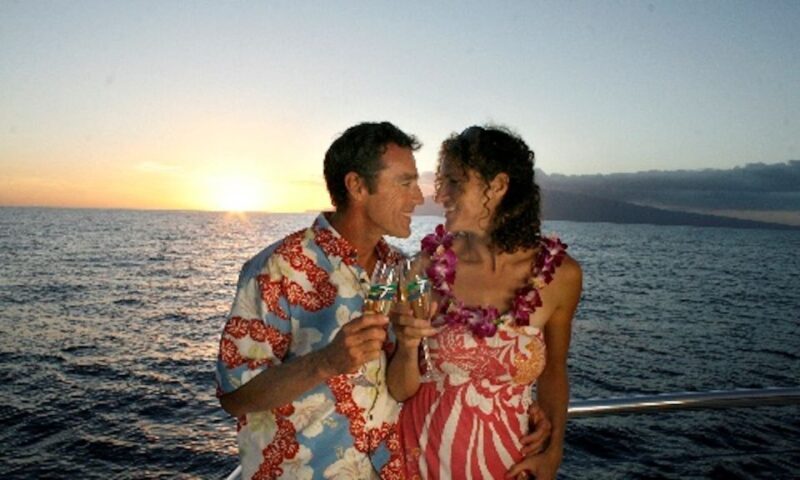 Maui: Ka'anapali Luxury Sunset Cocktail Sail with Open Bar - An Overview of the Experience