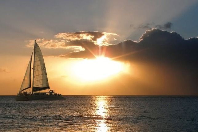 maui-maalaea-catamaran-sunset-sail-with-appetizers