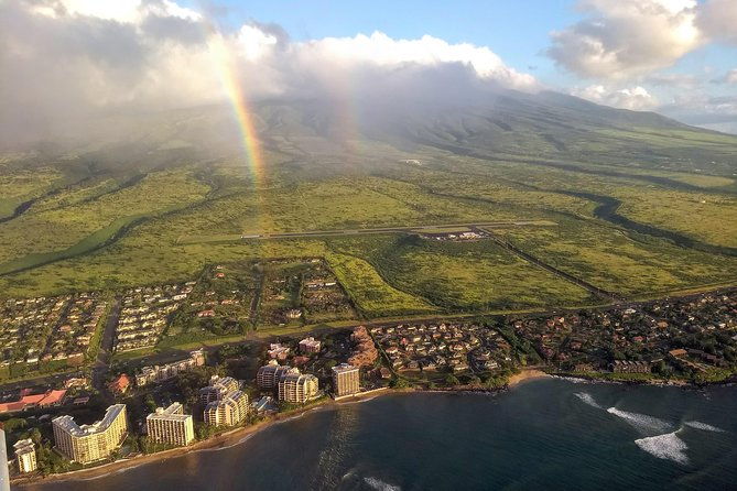 maui-private-air-tour-5-islands-2-5-people-see-even-more