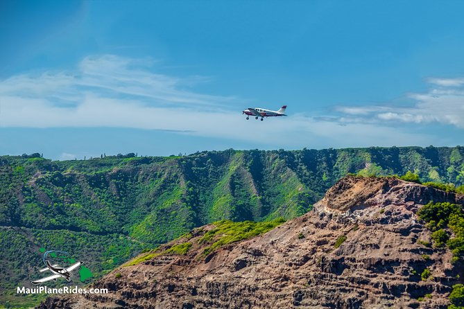 maui-private-air-tour-aquamarine-emerald-dream-2-5-people