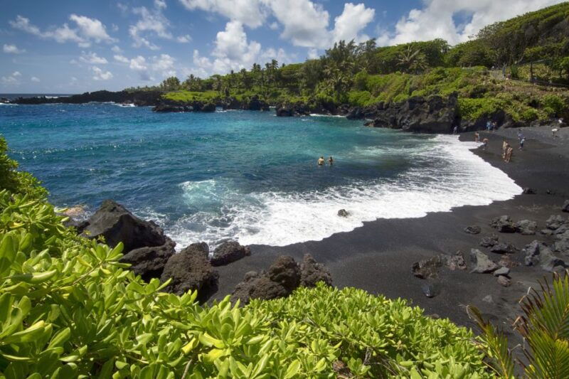 maui-private-road-to-hana-full-loop-guided-tour