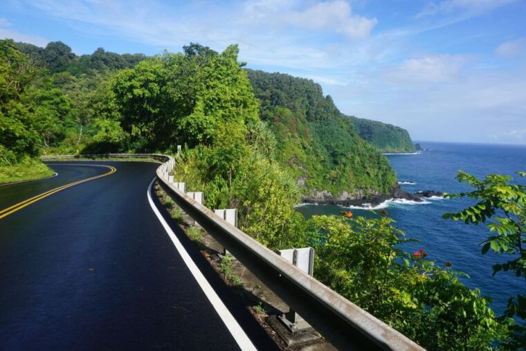 maui-private-road-to-hana-full-loop-guided-tour