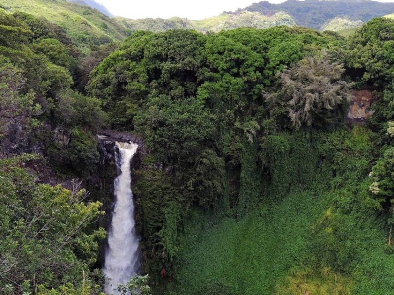 maui-to-big-island-big-island-volcano-helicopter-bus-tour